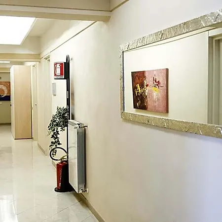 מלון Stilhotel 3*