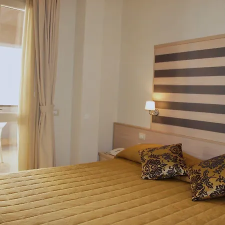Stilhotel 3* סיניה